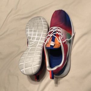 Multicolor Nike Rosche’s